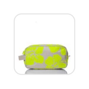 ALOHA Collection Dopp Kit in Hana Hou print